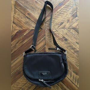 Black Crossbody Bag — Classic Everyday Carry